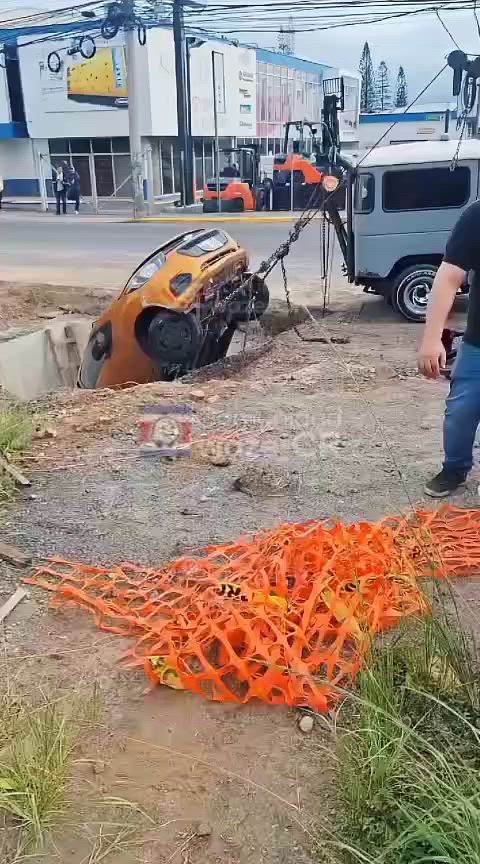 video-0-6cmmu8