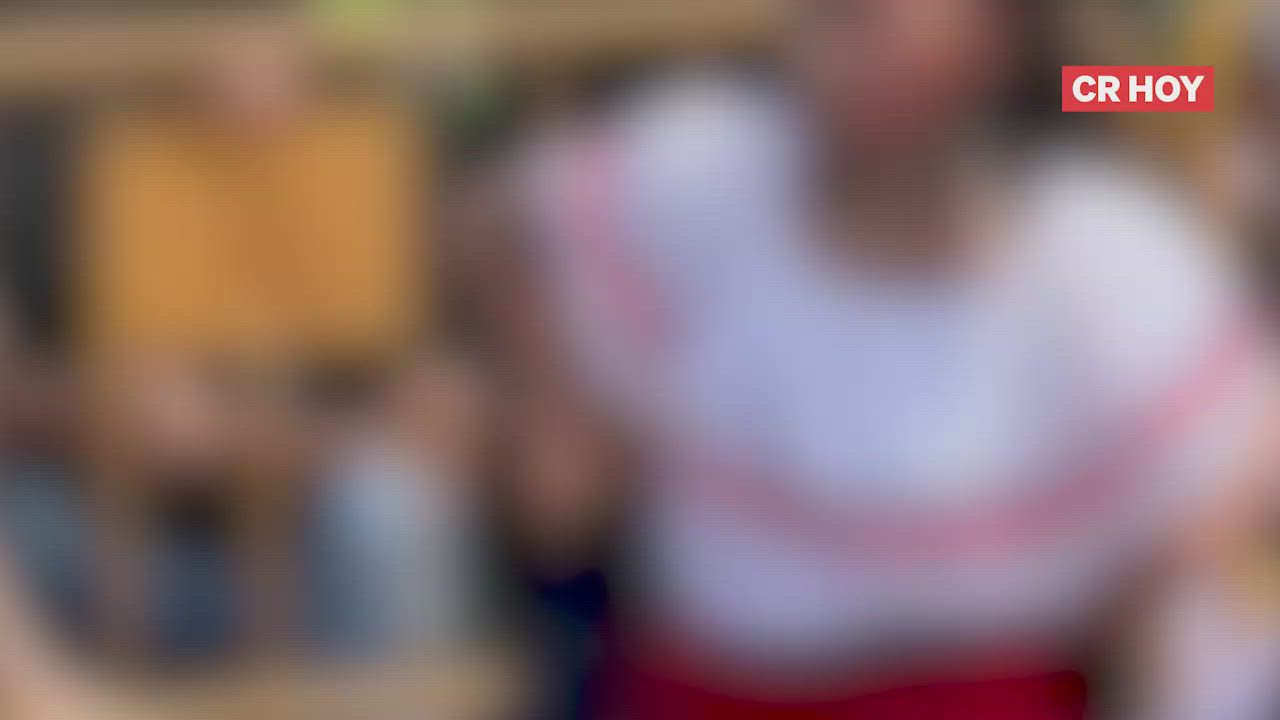 video-0-oytk3h