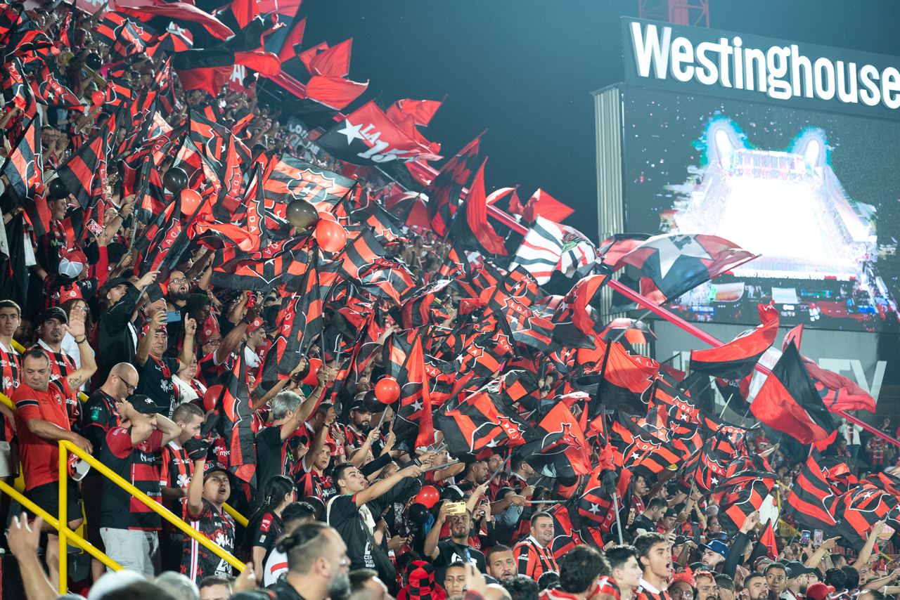 Alajuelense ha recibido críticas de sus aficionados.