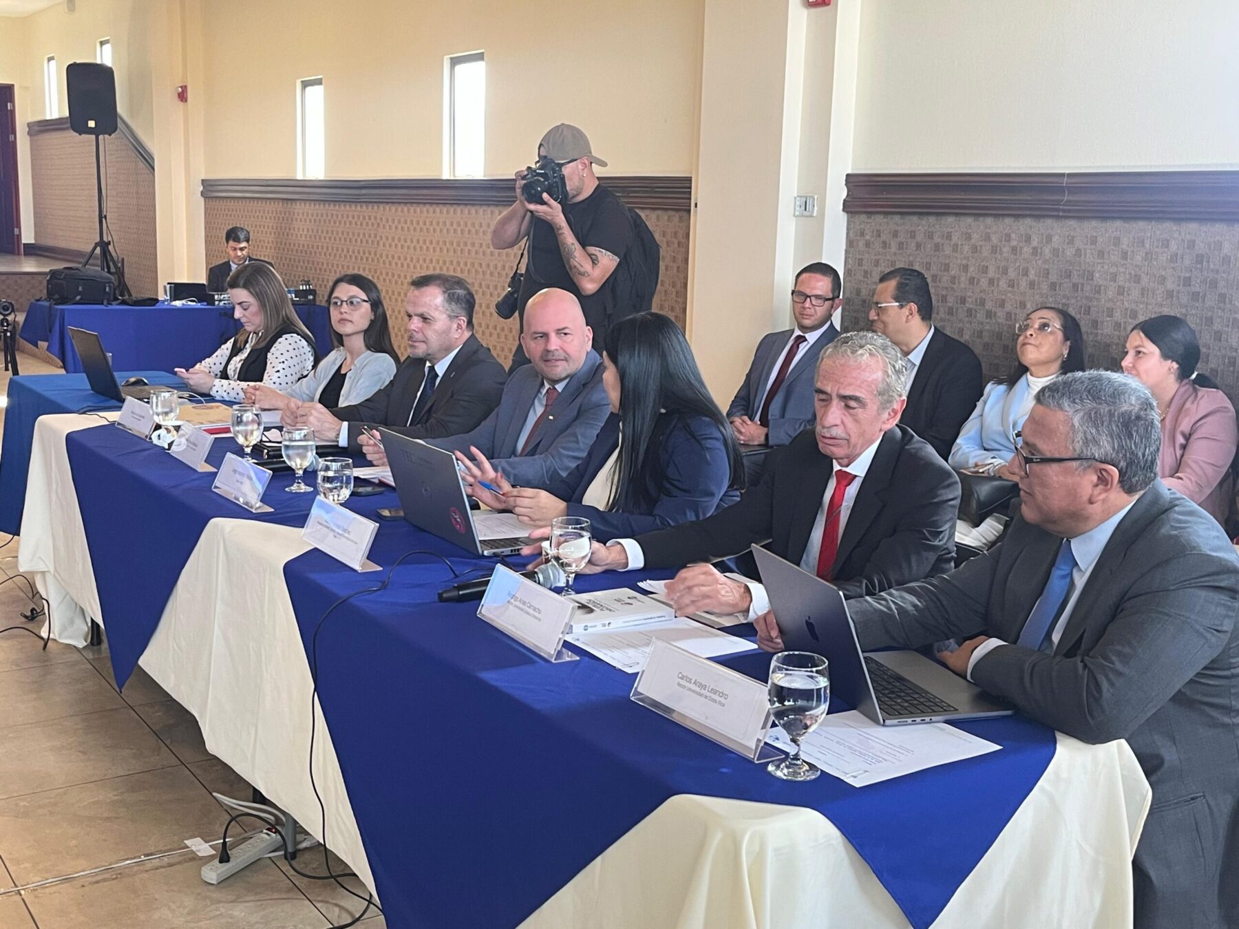 Comisión de Enlace se reunió para acordar monto del FEES 2026
