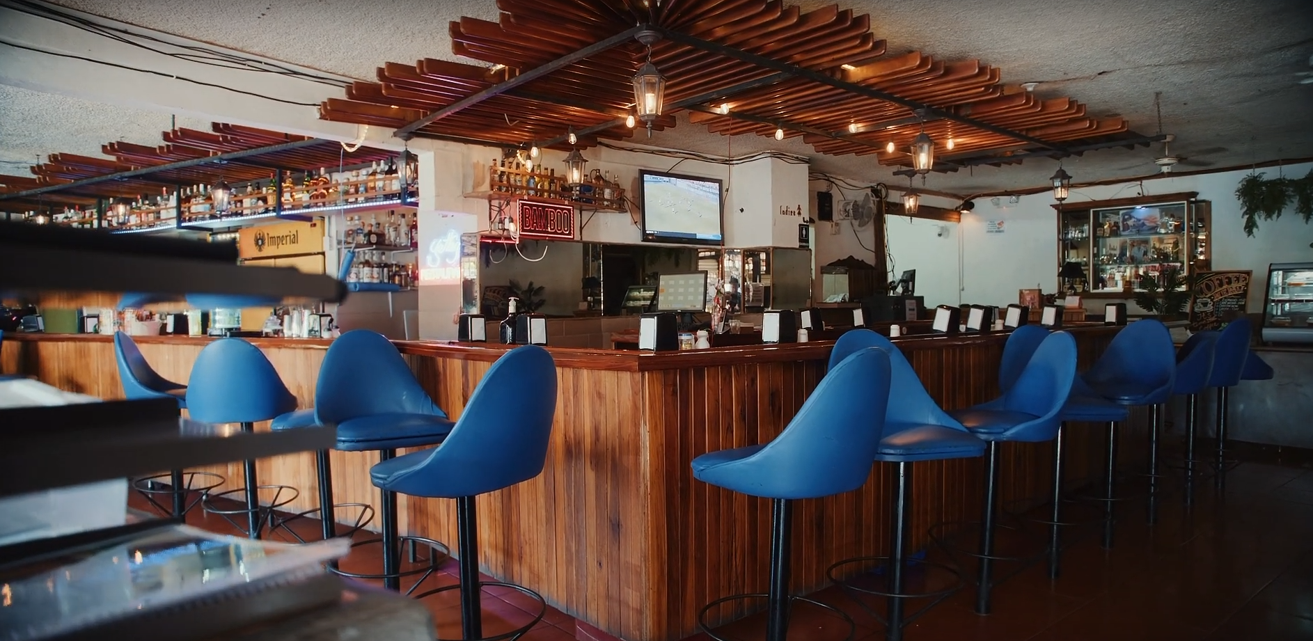 Yettsy Bar