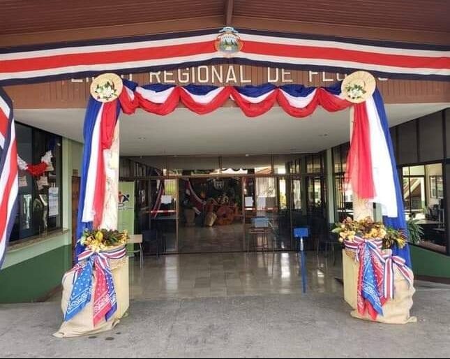 Liceo Regional de Flores