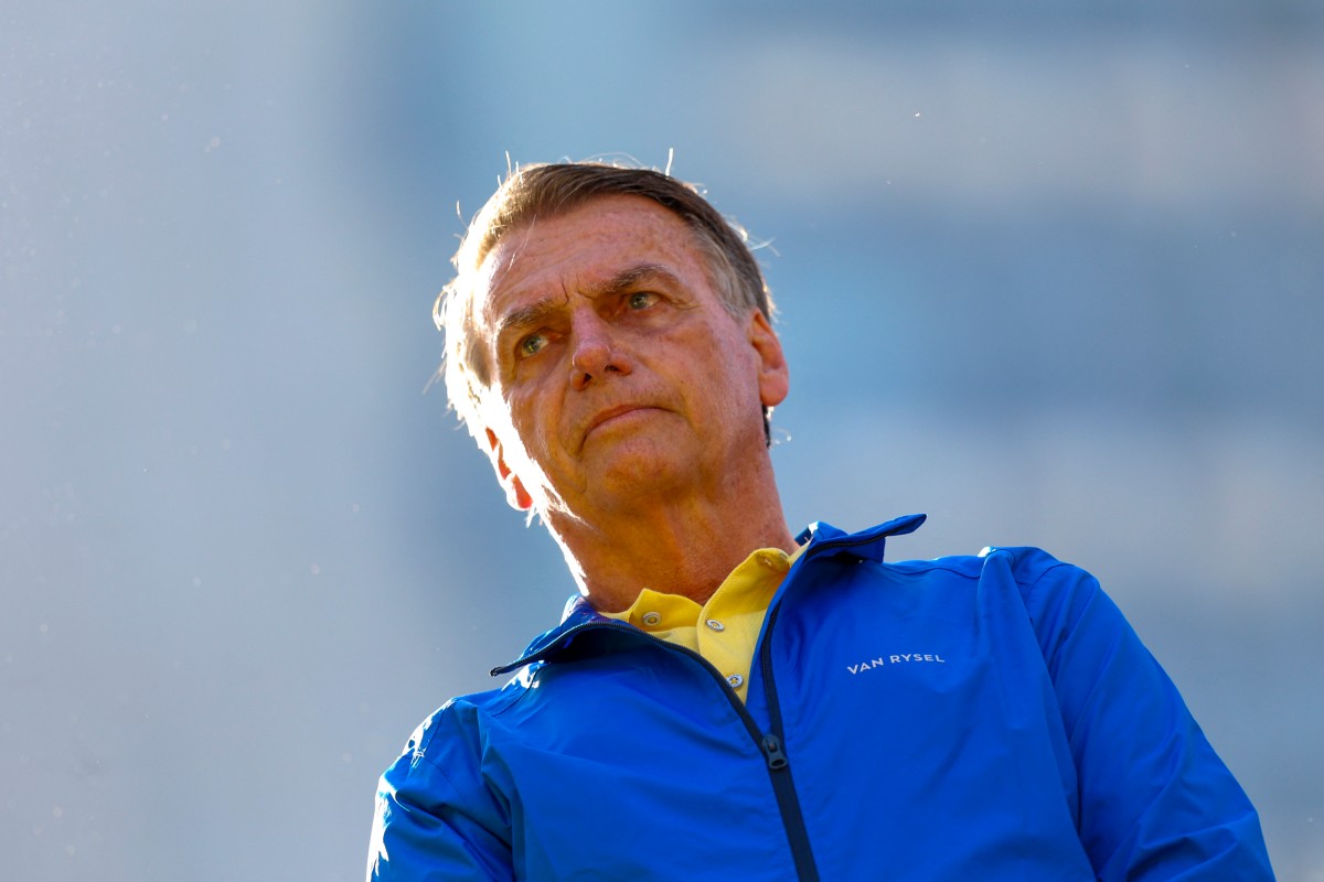 Bolsonaro sale de terapia intensiva y espera decisión sobre prisión  domiciliaria | CR Hoy