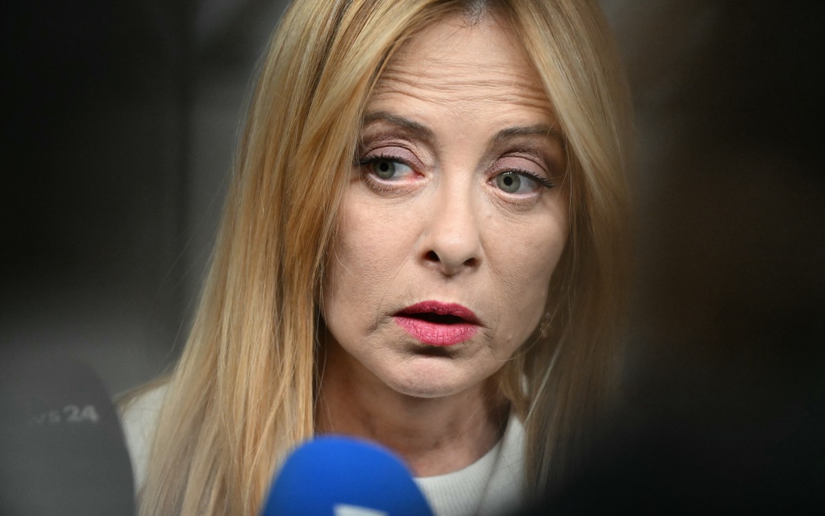Meloni sufre dura derrota en referendo: votantes rechazan su reforma judicial y debilitan su gobierno en Italia.