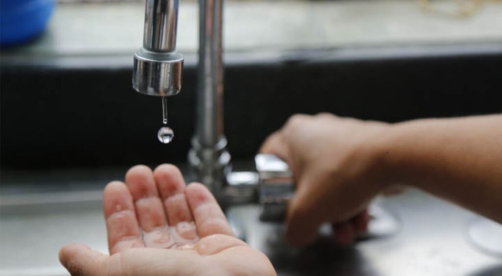 Sin agua
