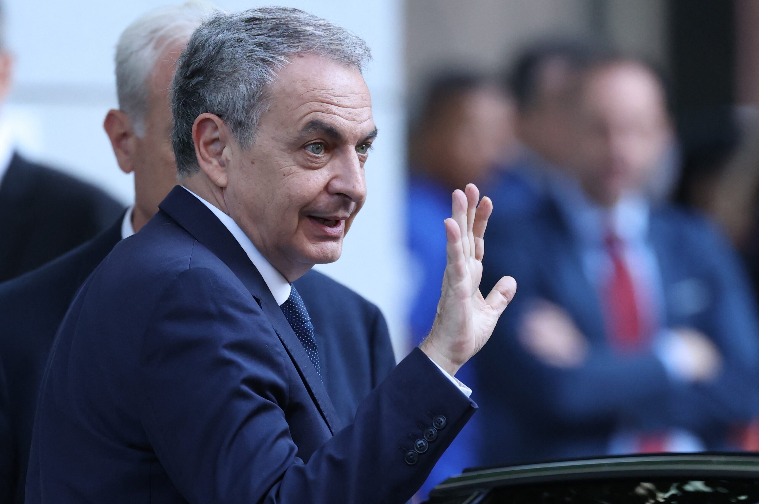 Zapatero, expresidente de España, pide al juez anular la causa judicial en su contra