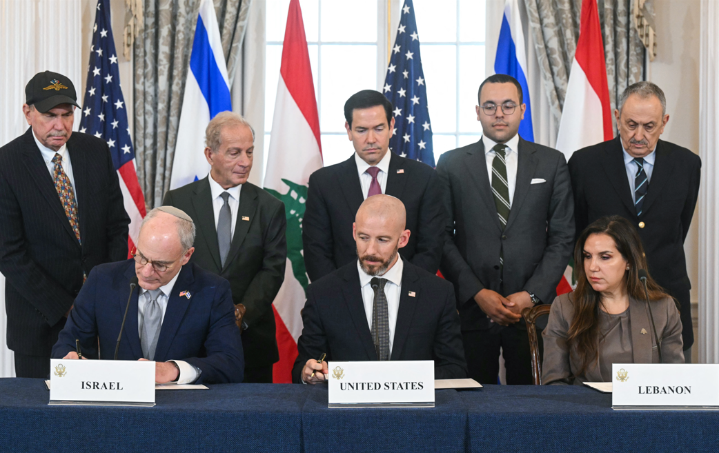 Israel y Líbano celebran acuerdo en EE. UU.; Hezbolá lo rechaza.