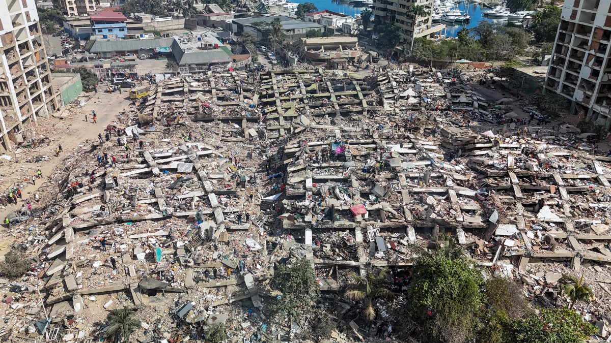 La búsqueda de sobrevivientes entra en su fase final tras los terremotos en Venezuela.